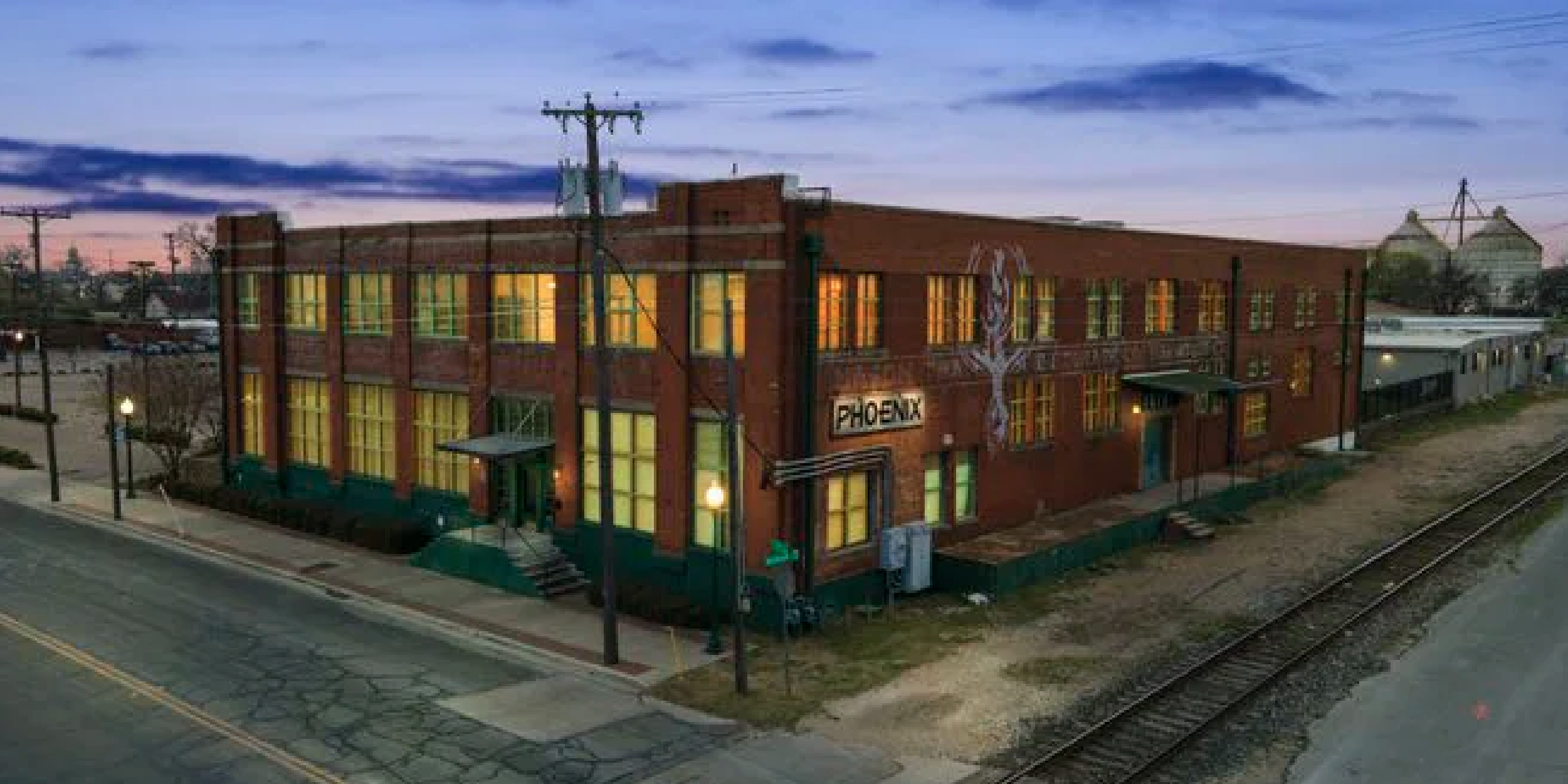 The Phoenix Building Waco: From Warehouse to Downtown Landmark